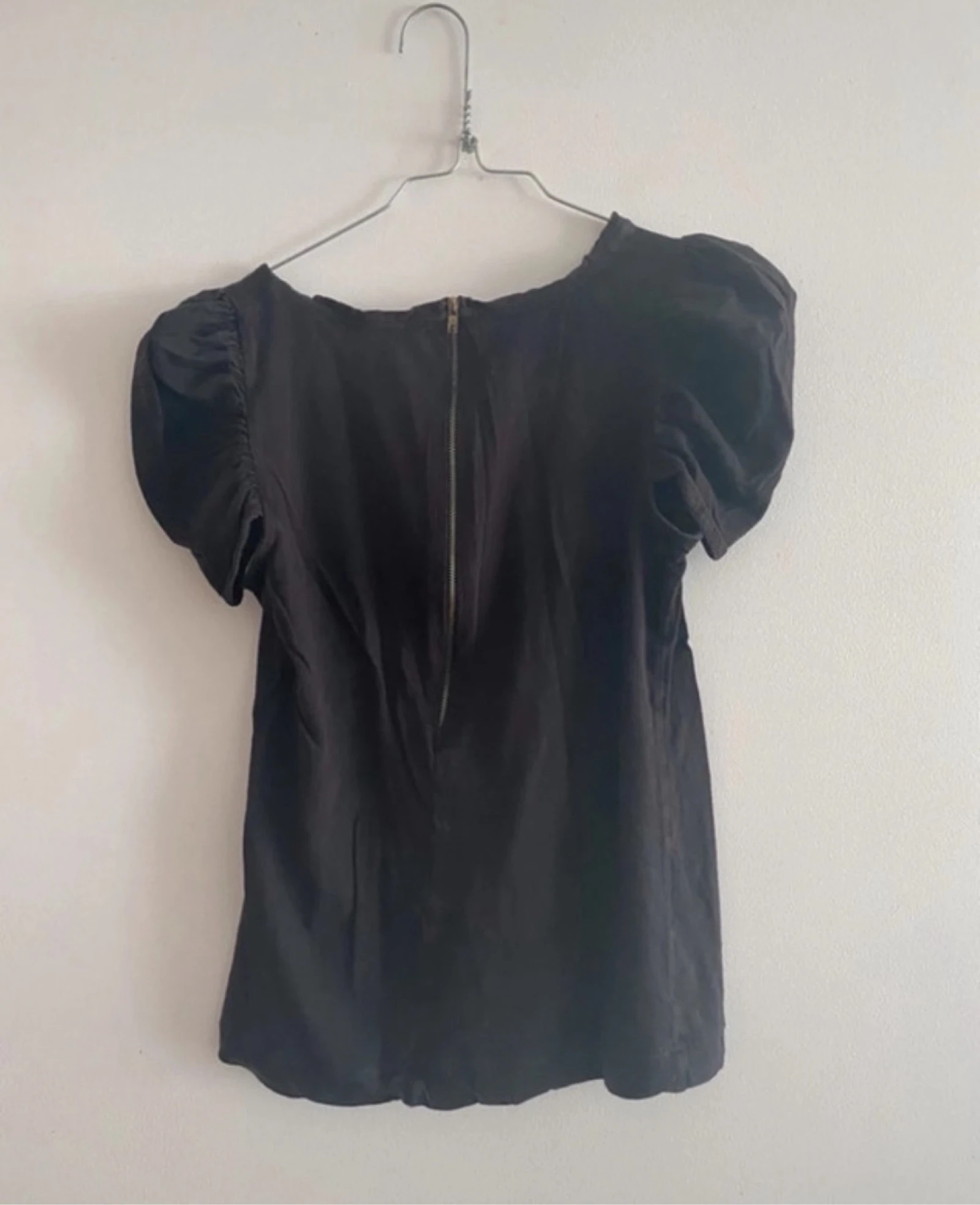 Top negro Sinéquanone S/M - Mangas abombadas tipo globo - Cremallera en la espalda - Blusa fluida – photo 4